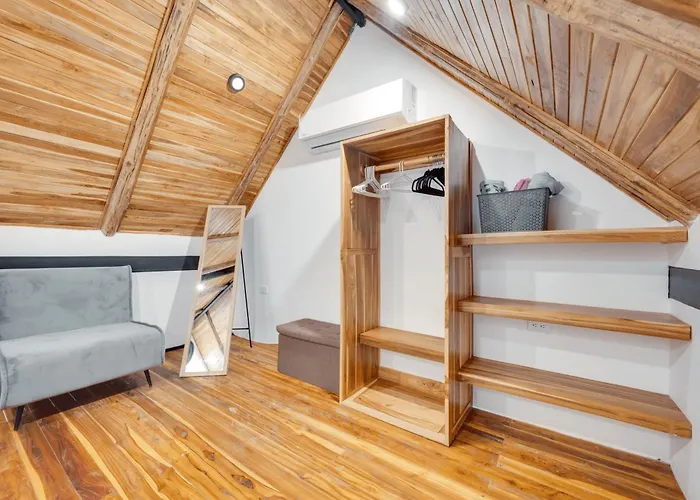 5 Lofts En La Paraiso * Playa Grande
