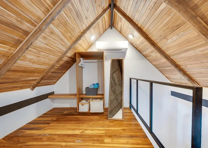 5 Lofts En La Paraiso Apartamento