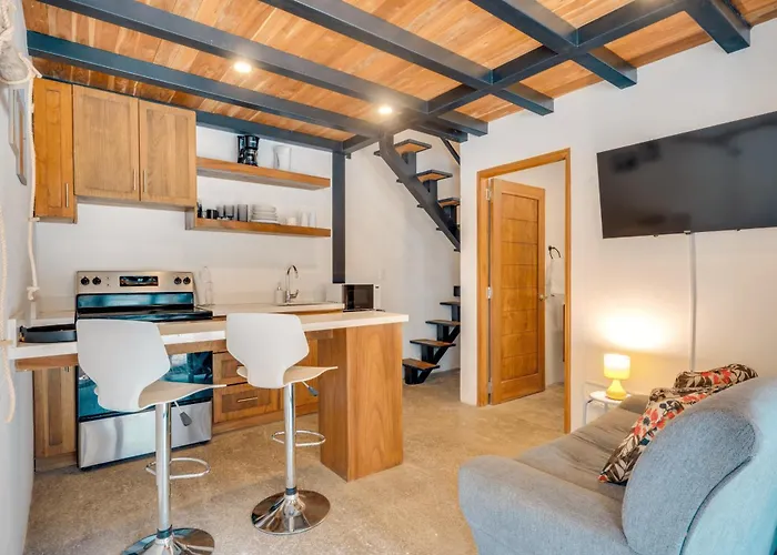 5 Lofts En La Paraiso